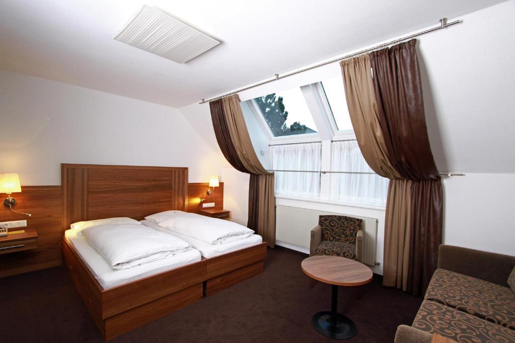Pension Am Kurpark Wenen Kamer foto